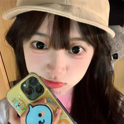 带剑女孩